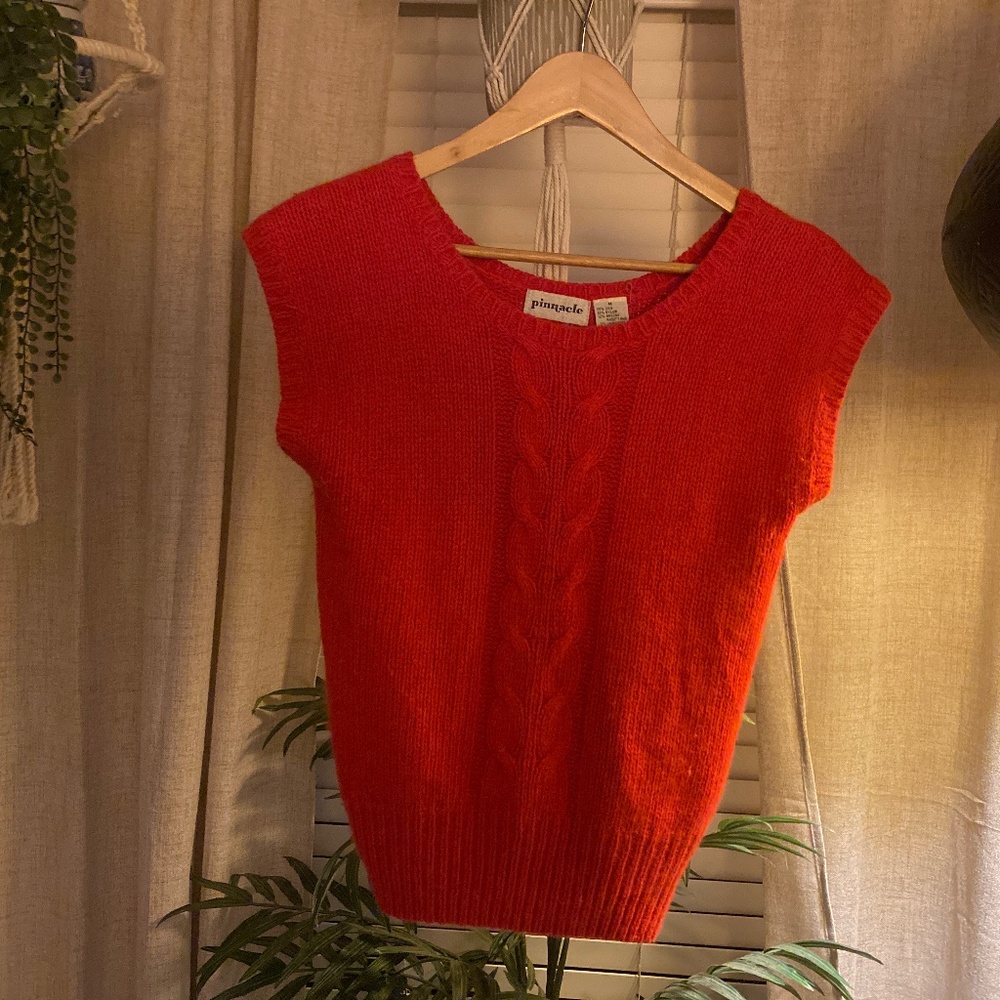 Vintage red sleeveless sweater size M